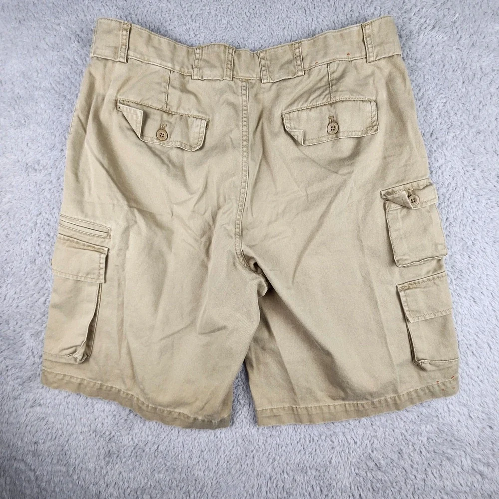 Izod cargo shorts
